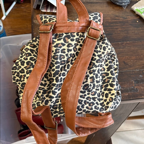 Backpack π Animal print - Picture 2 of 2